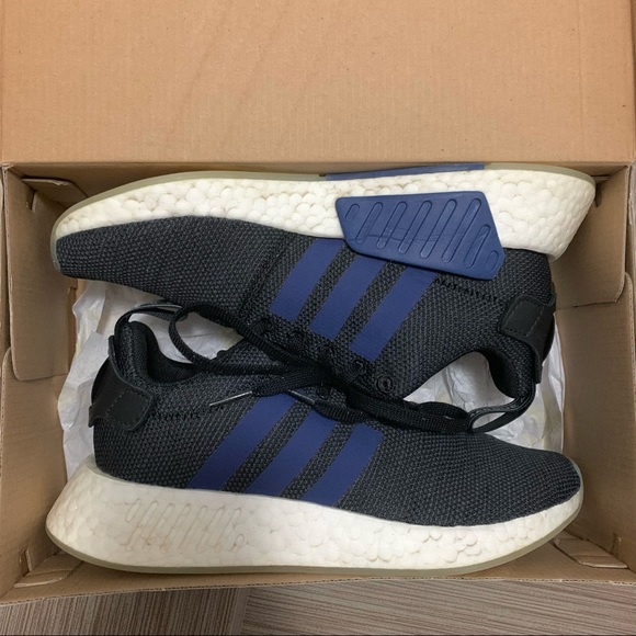Adidas NMD R2 Core Black - Picture 3 of 7